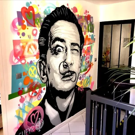 Apartment Rue Pomme De Pin *